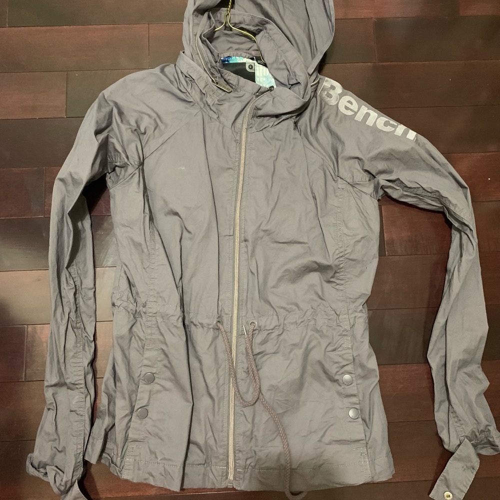Bench Jacket - Picture 3 of 5